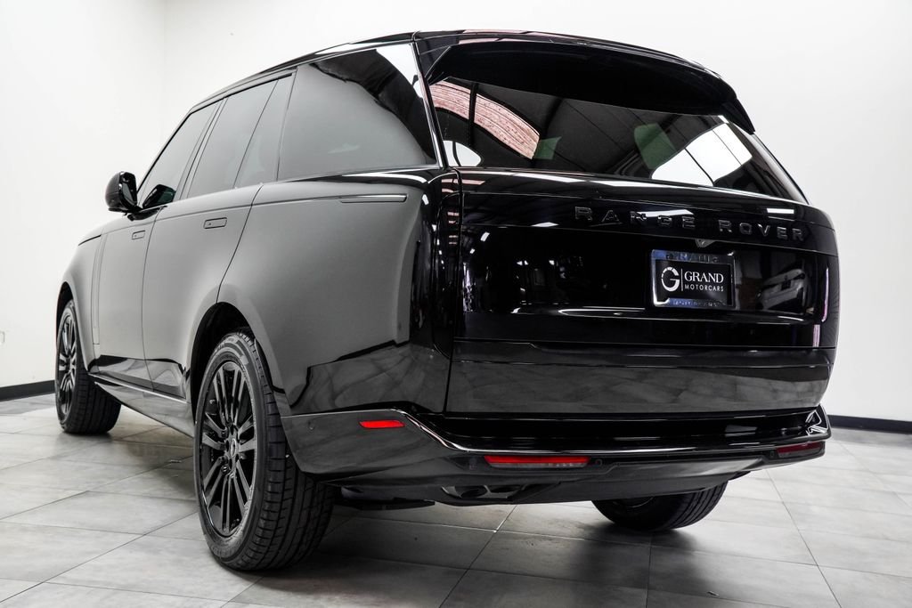Used 2024 Black Land Rover SE image 12