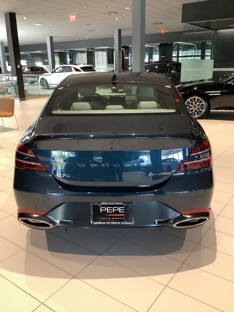 2023 GENESIS G70 Standard - Photo 6