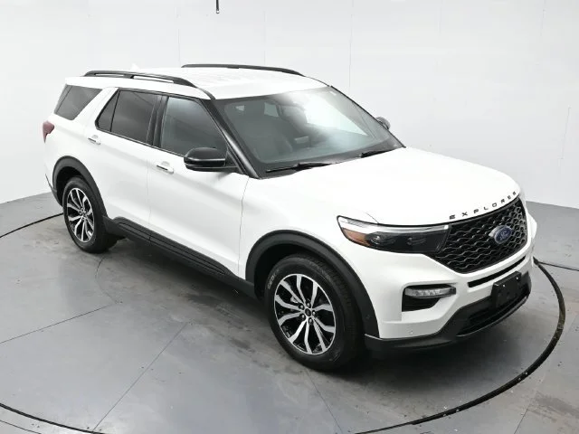 Used 2020 Star White Metallic Tri-coat Ford ST image 32