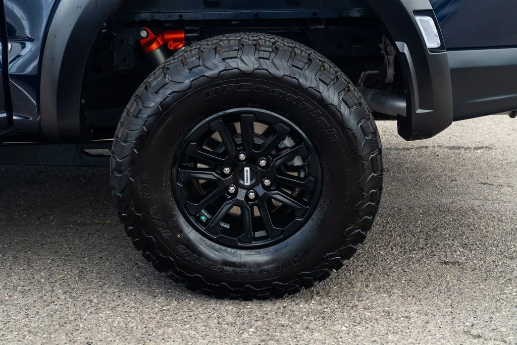 Used 2025 Blue Ford Raptor image 4