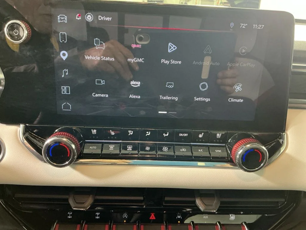 Used 2025 Red GMC AT4 image 25
