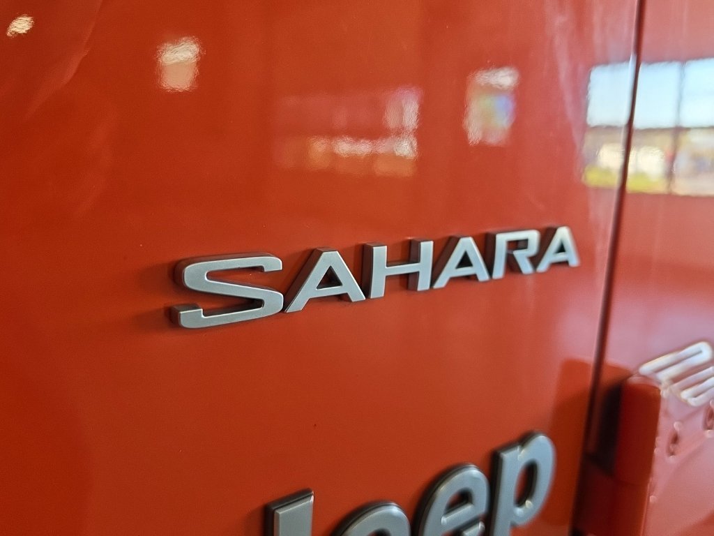 Used 2020 Punkn Metallic Clearcoat Jeep Unlimited Sahara image 6