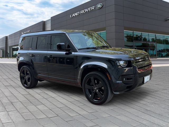 Certified Used 2025 Santorini Black Metallic Land Rover X-Dynamic SE image 7