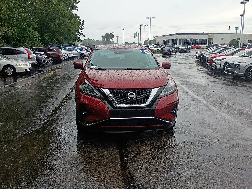 Used 2024 Scarlet Ember Tintcoat Nissan SL image 8