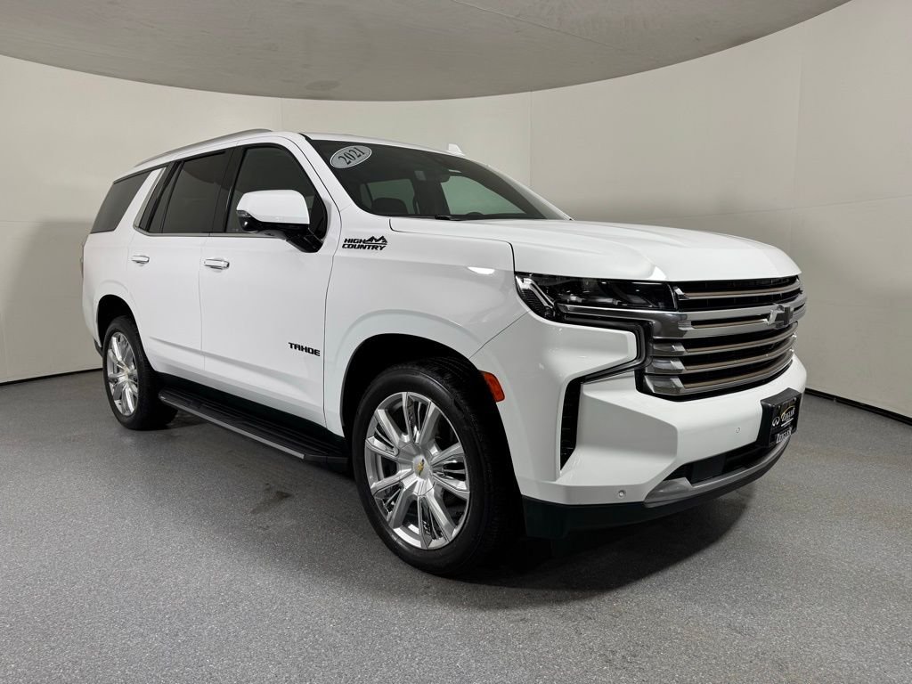 Used 2021 Summit White Chevrolet High Country image 2
