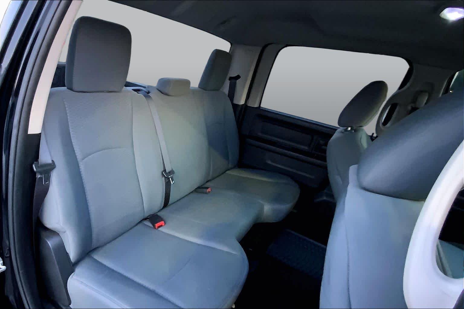 Used 2015 Black Clearcoat Ram Express image 17