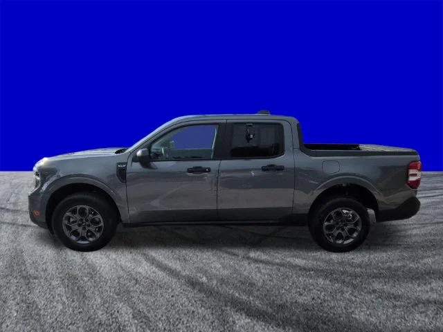 New 2026 Carbonized Gray Metallic Ford XLT image 7