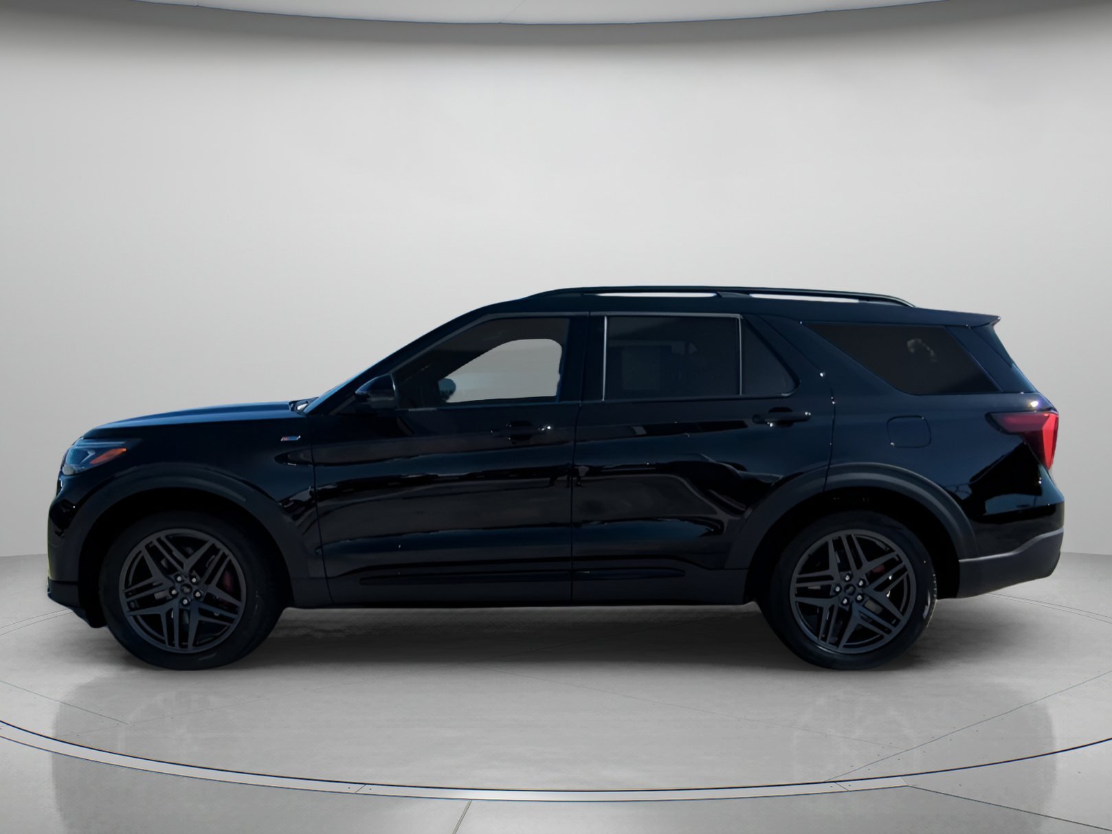 New 2026 Agate Black Metallic Ford ST-Line image 14