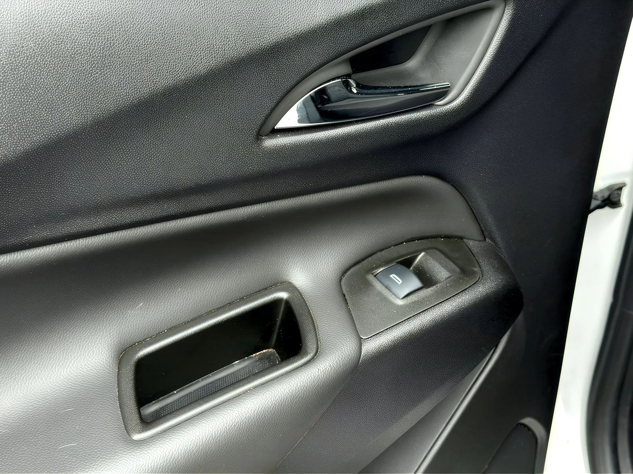 2024 Chevrolet Equinox LT - Photo 27