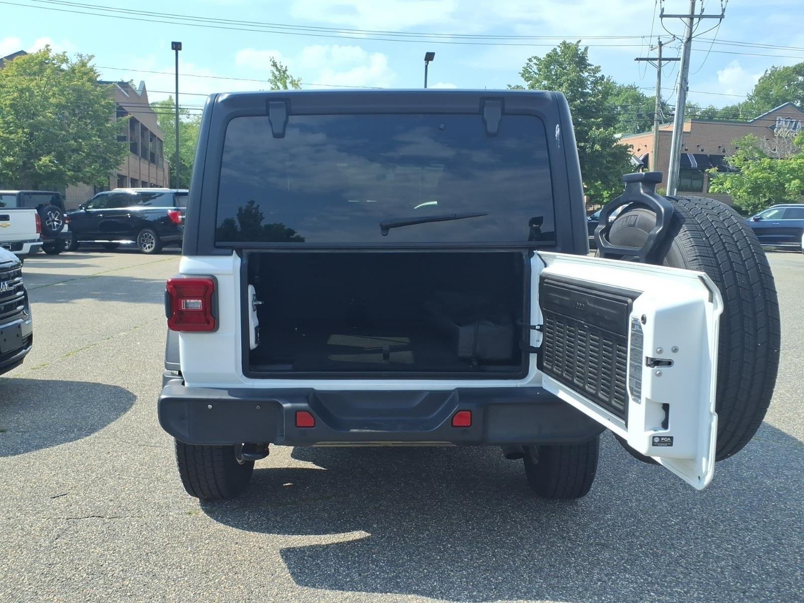 Used 2021 Bright White Clearcoat Jeep Unlimited Sport S image 7