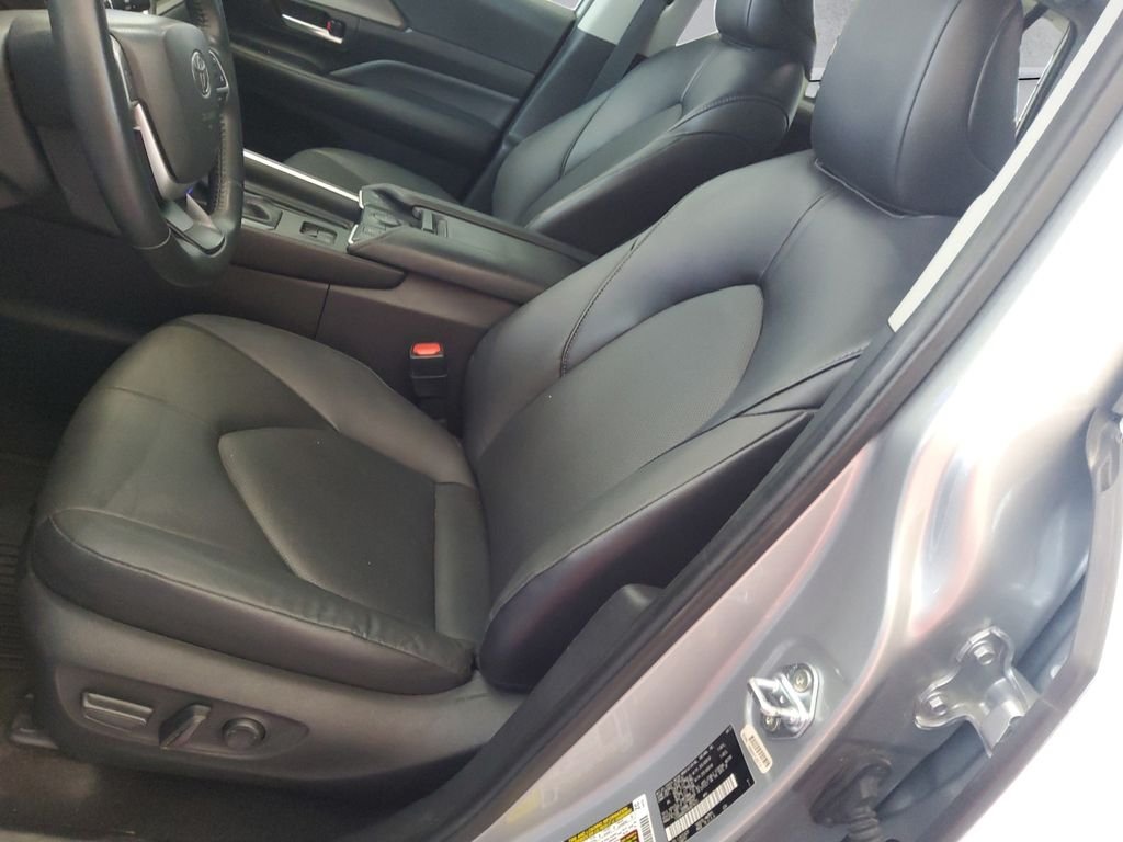 Used 2024 Silver Toyota XLE image 8