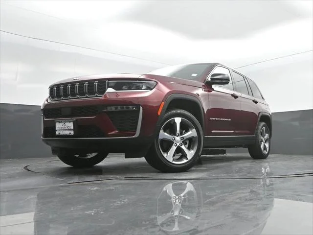 New 2026 Velvet Red Pearl-Coat Exterior Paint Jeep Limited image 44