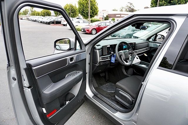 New 2026 Silver Hyundai SE image 40