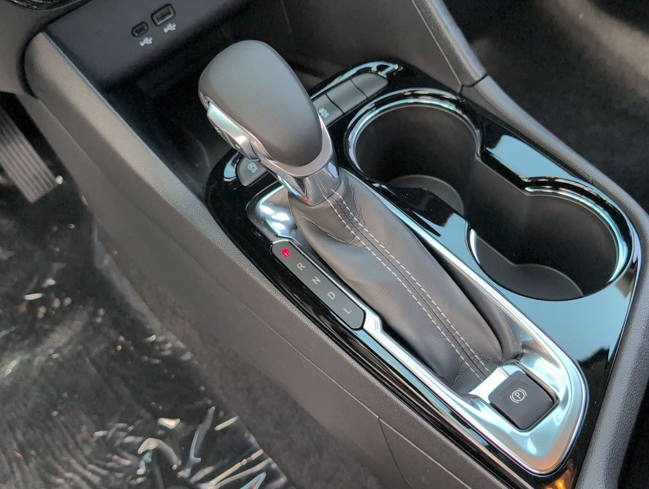 2026 Buick Encore GX Sport Touring - Photo 15