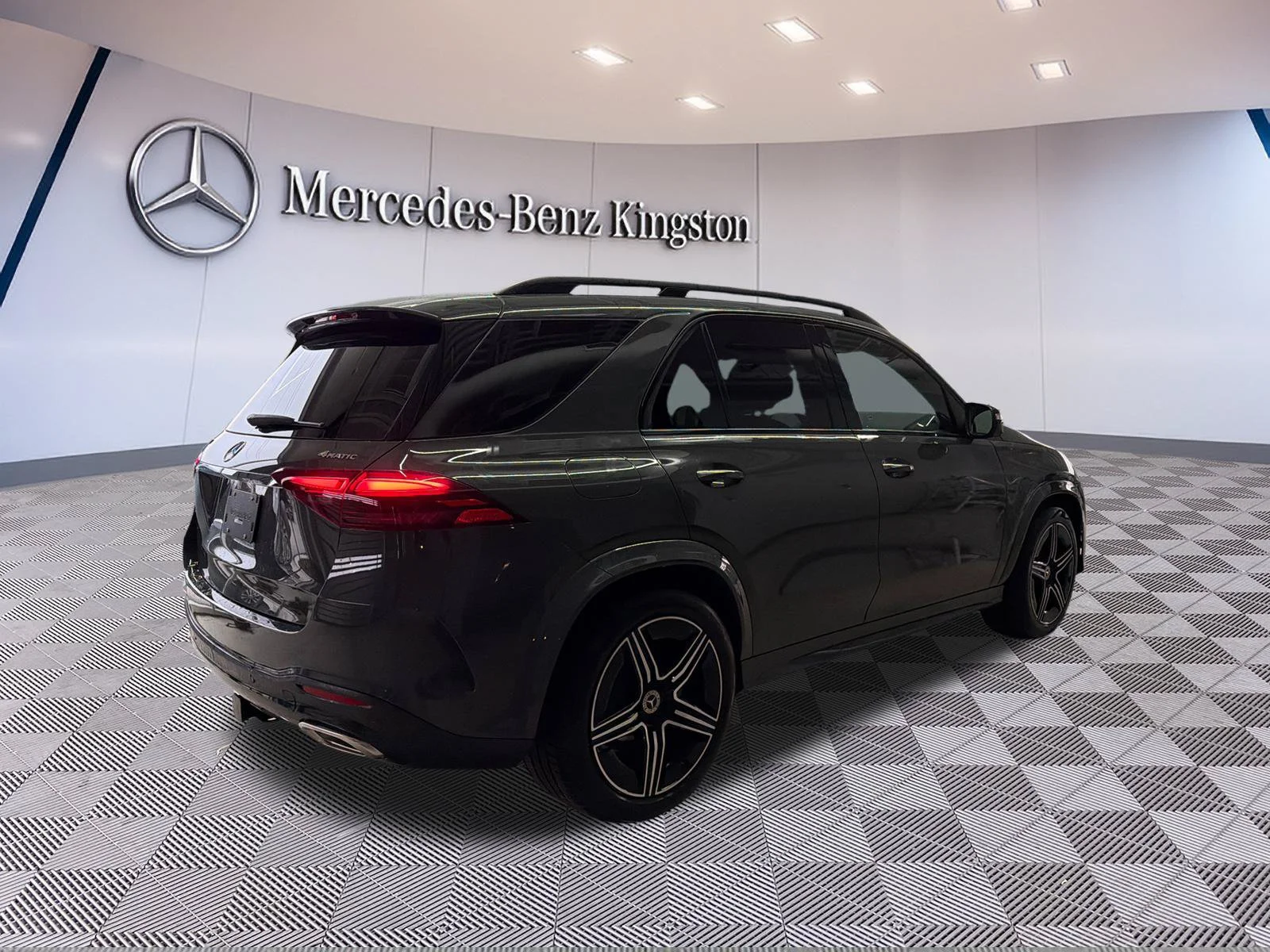 New 2026 manufaktur paint manufaktur si Mercedes-Benz GLE 580 image 5