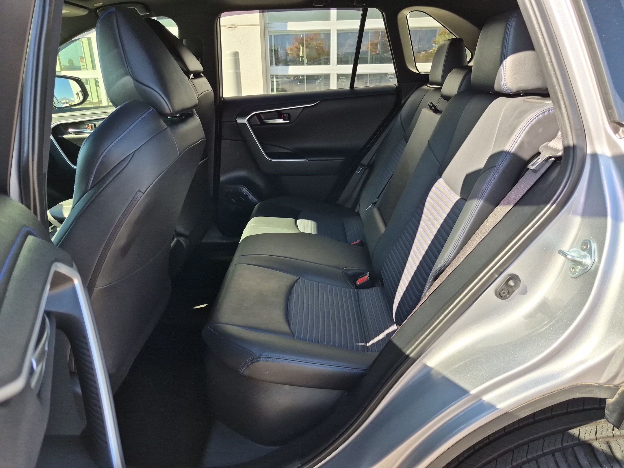 2023 Toyota RAV4 XSE - Photo 28