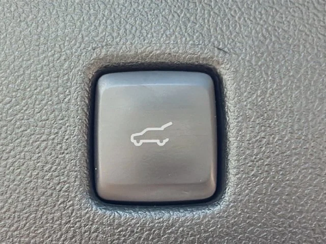 Used 2023 Carbonized Gray Metallic Ford ST-Line image 12