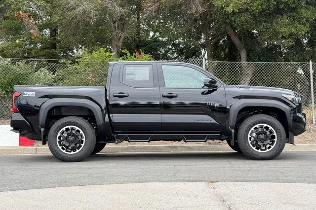 2026 Toyota Tacoma TRD Off Road - Photo 3