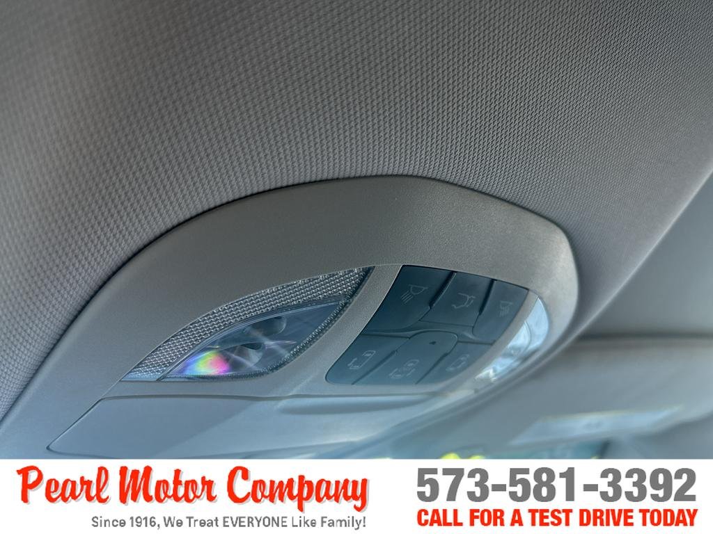 2024 Chrysler Pacifica Touring L - Photo 14