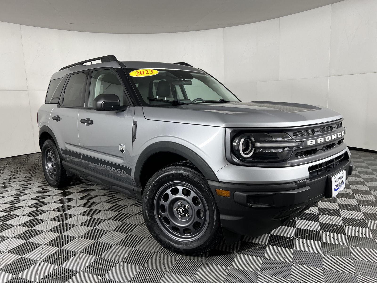 Used 2023 Iconic Silver Ford Big Bend image 3
