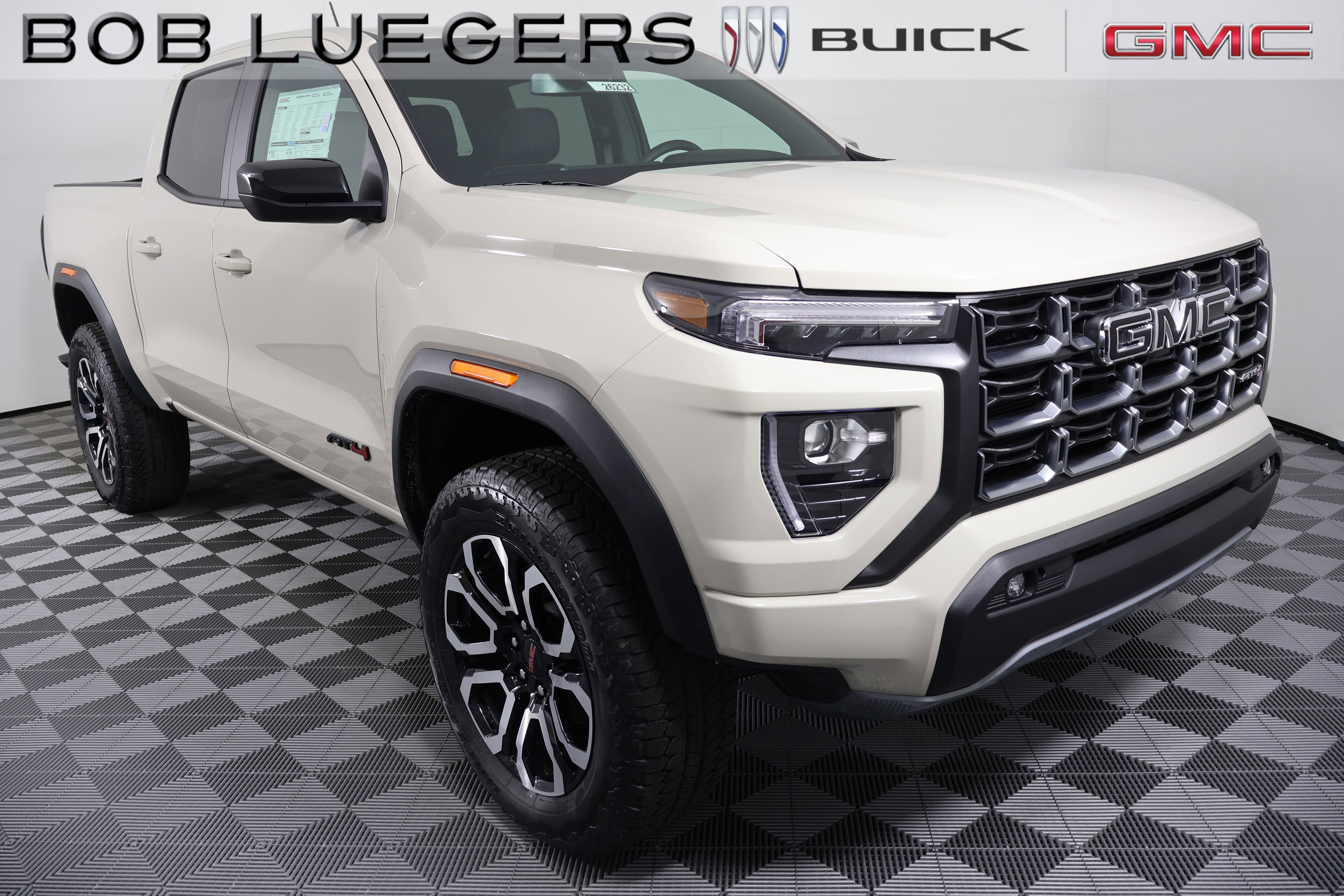 2026 GMC Canyon 4WD AT4 Crew Cab Short Box's photo
