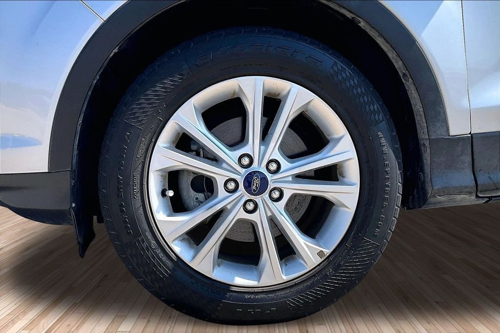 Used 2018 Silver Ford SE image 8