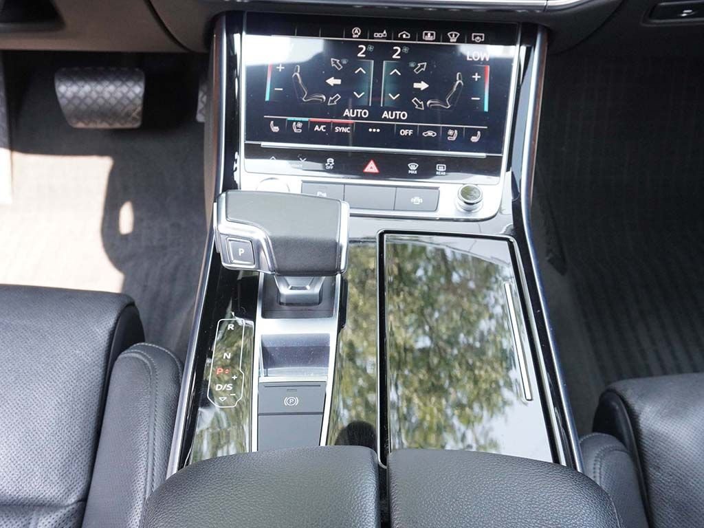 Used 2020 Black Audi 4.0 image 55