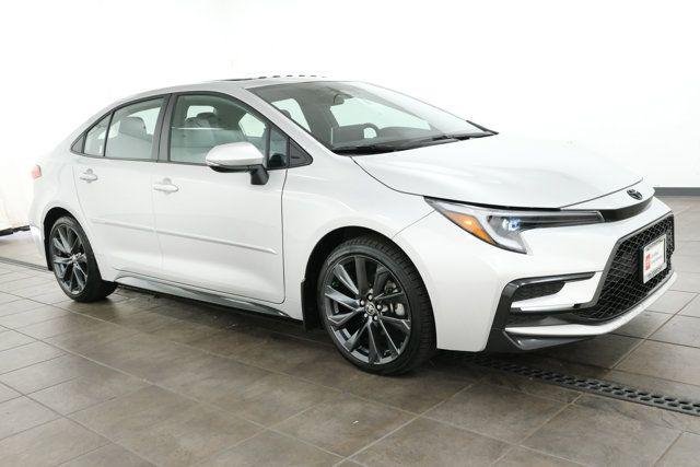 Certified Used 2025 CLASSIC SILVER METALLIC Toyota  image 7