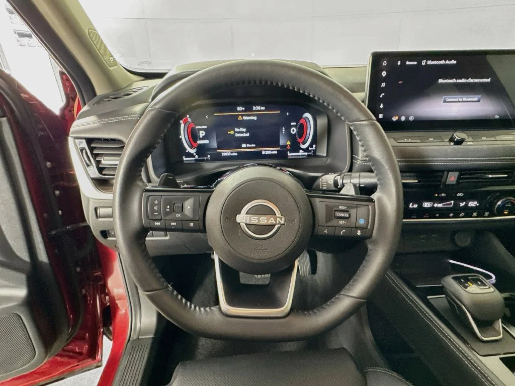 Used 2024 Red Nissan Platinum image 13