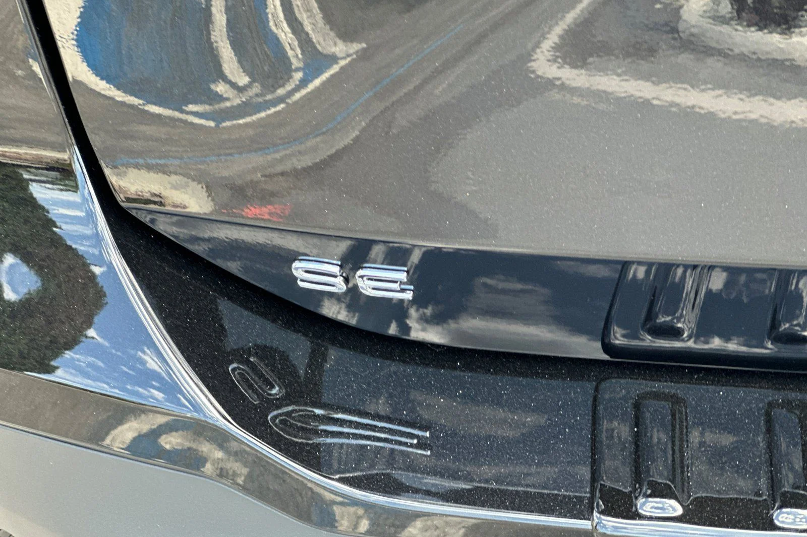 New 2026 Black Volkswagen 2.0T SE image 7