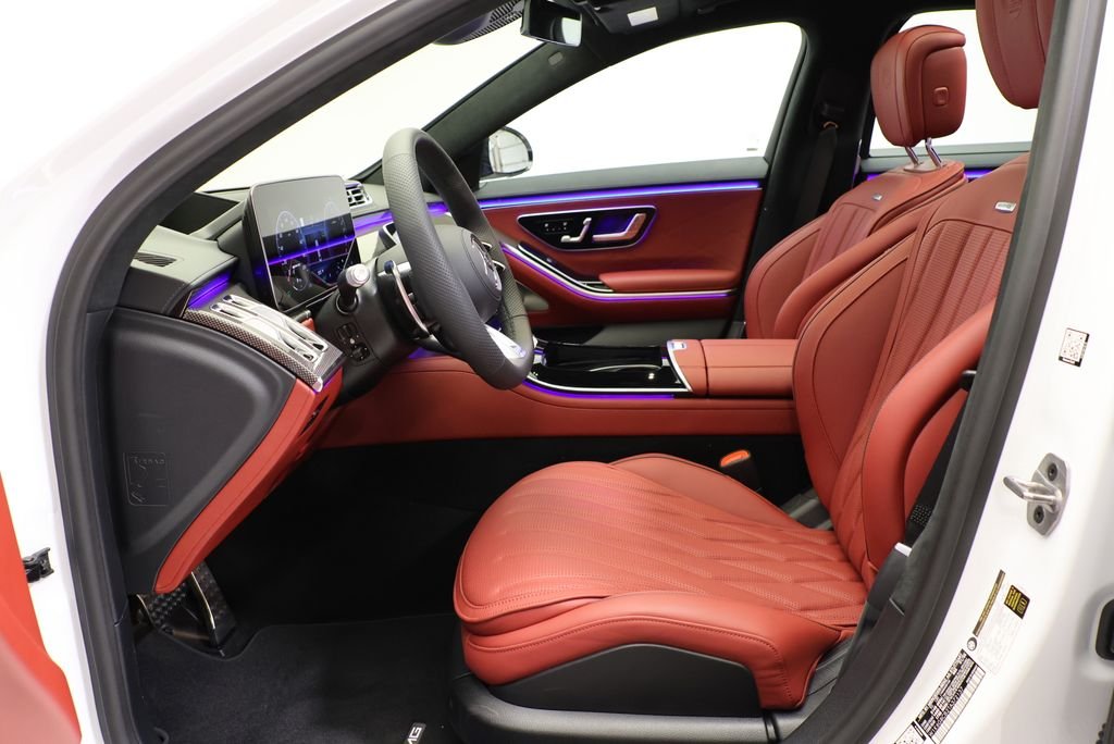 New 2026 MANUFAKTUR Moonlight White Metallic Mercedes-Benz S 63 E AMG® image 39