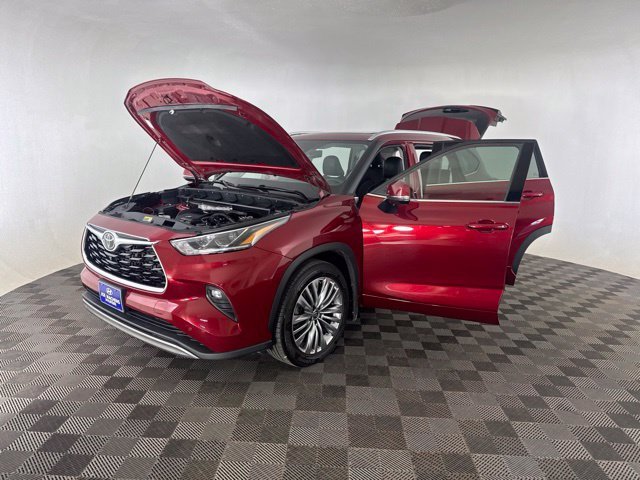 Used 2024 Red Toyota Platinum image 11
