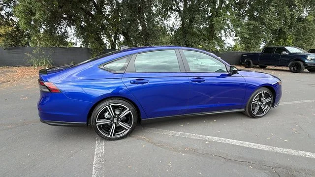 New 2026 Still Night Pearl Honda Sport Hybrid image 3