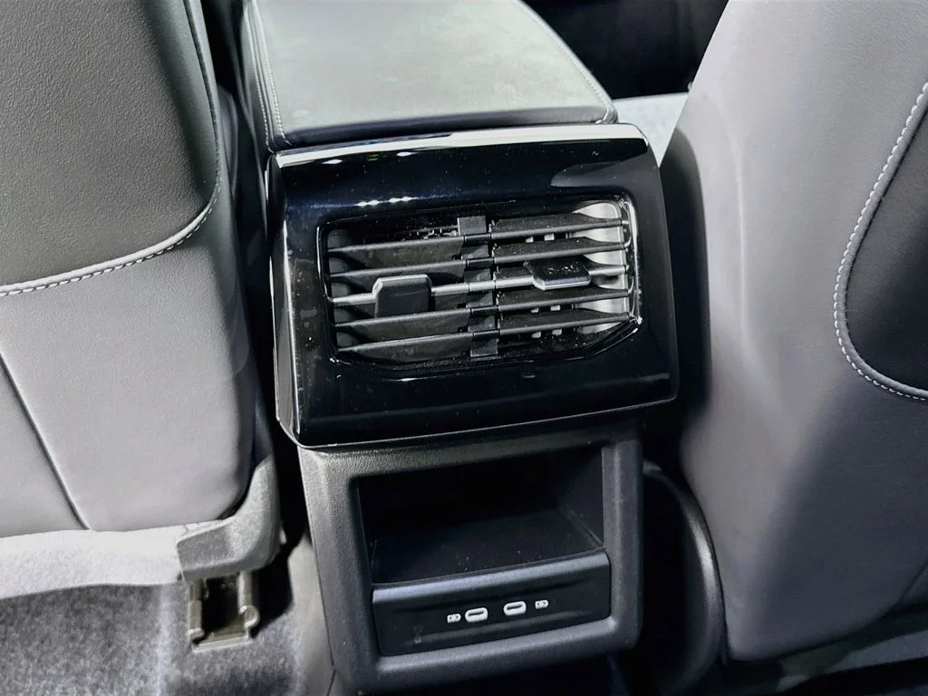 Used 2024 Gray Volkswagen Pro image 25