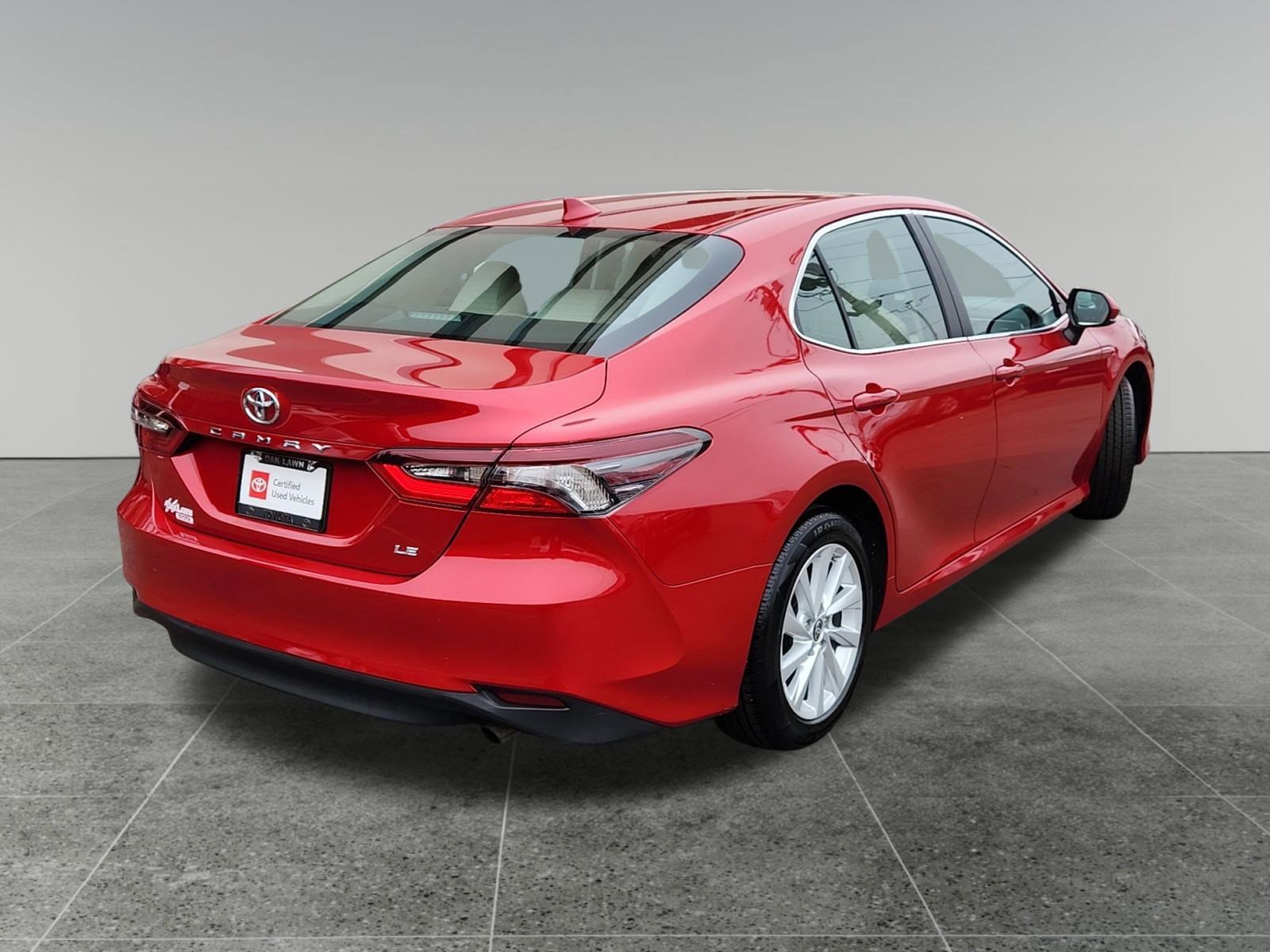 2023 Toyota Camry LE - Photo 7