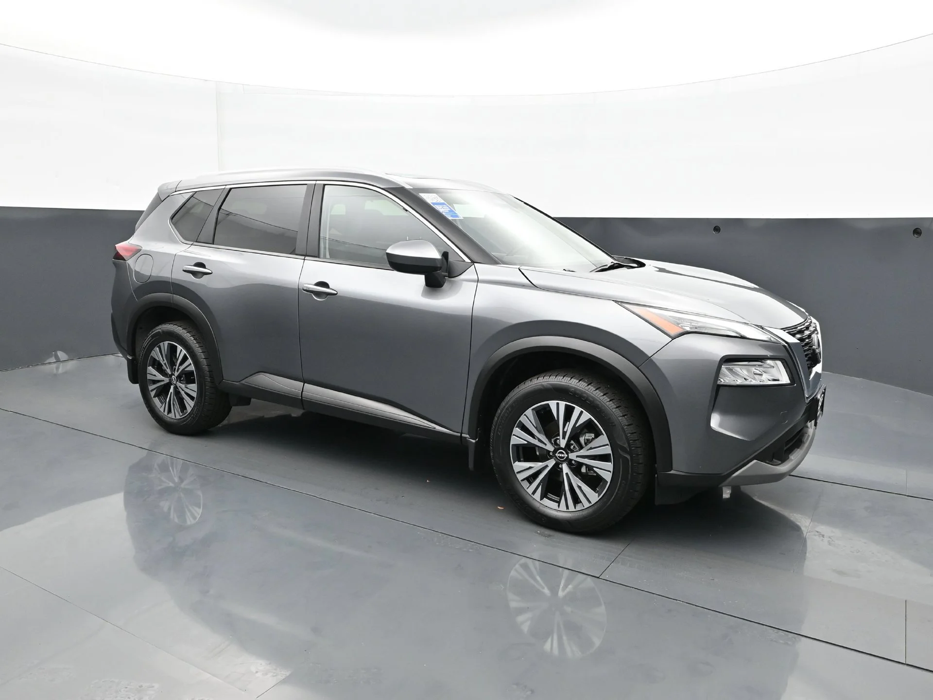 Used 2023 Gun Metallic Nissan SV image 10