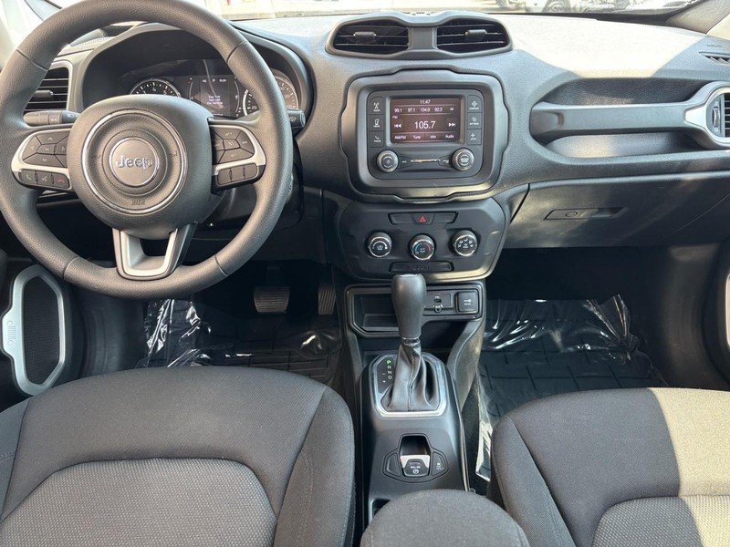 Used 2020 Granite Crystal Metallic Clearcoat Jeep Sport FWD image 16