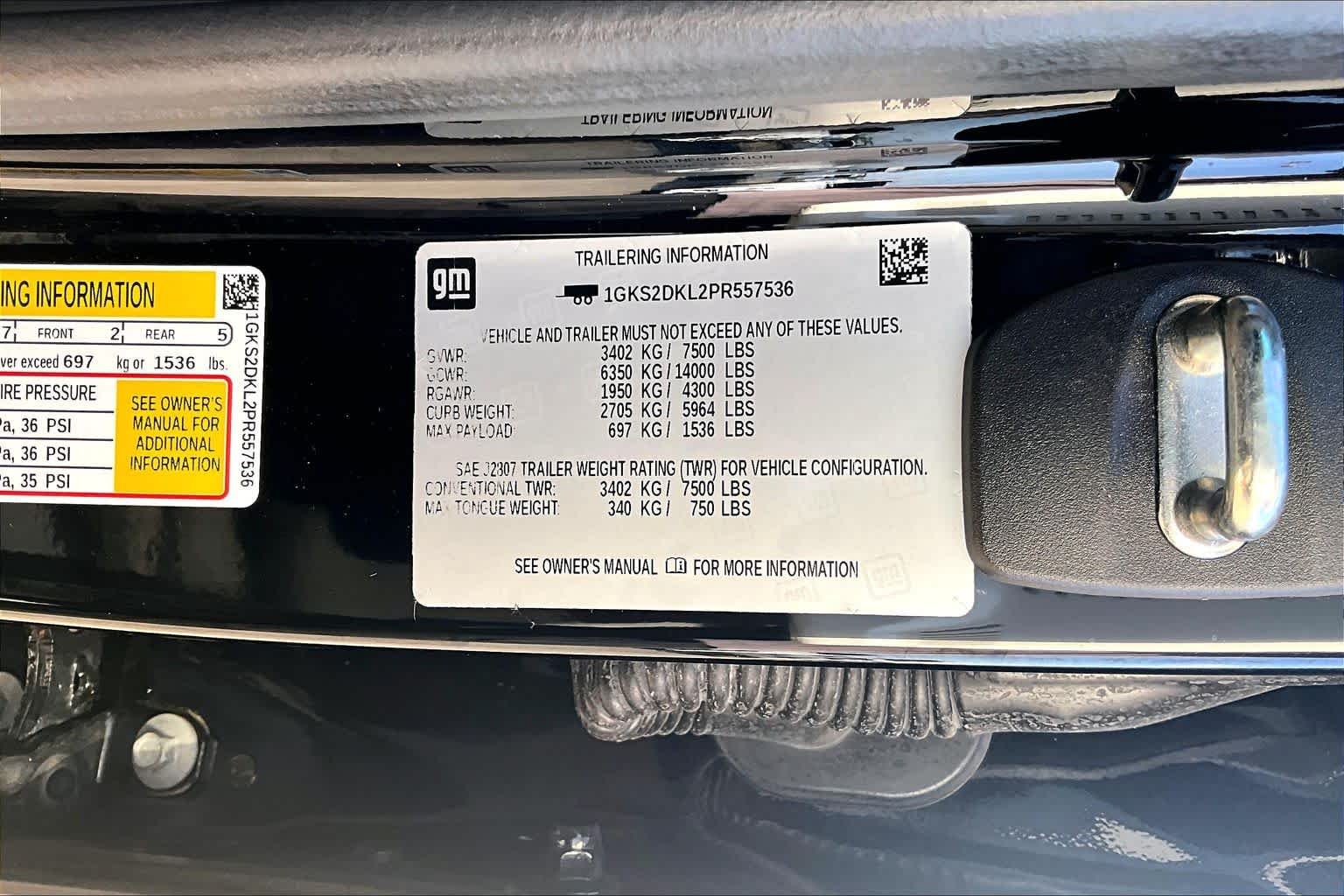 Used 2023 Onyx Black GMC Denali image 35