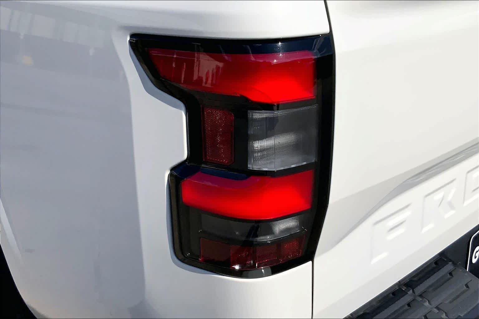 Used 2025 Glacier White Nissan SV image 26