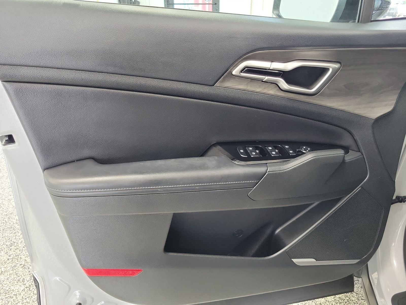 Used 2024 Gray Kia X-Line image 6