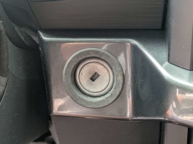 Used 2022 White Ford Tremor image 33