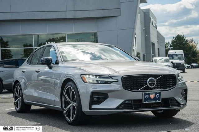 2023 Volvo S60 Plus