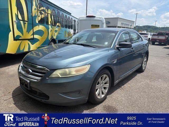 2010 Ford Taurus SE FWD's photo