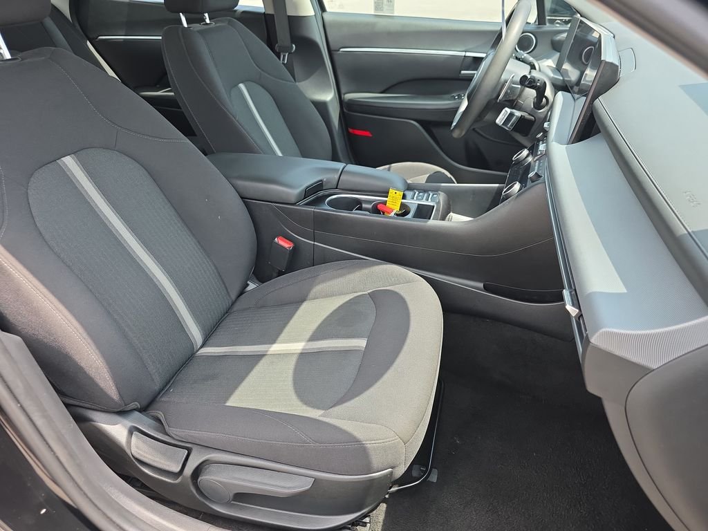 Used 2024 Onyx Black Hyundai SEL image 35