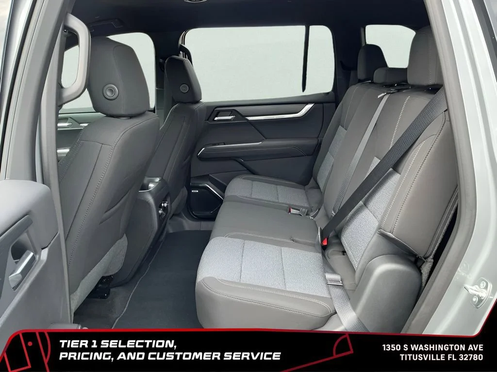New 2026 Sterling Metallic GMC Elevation image 19