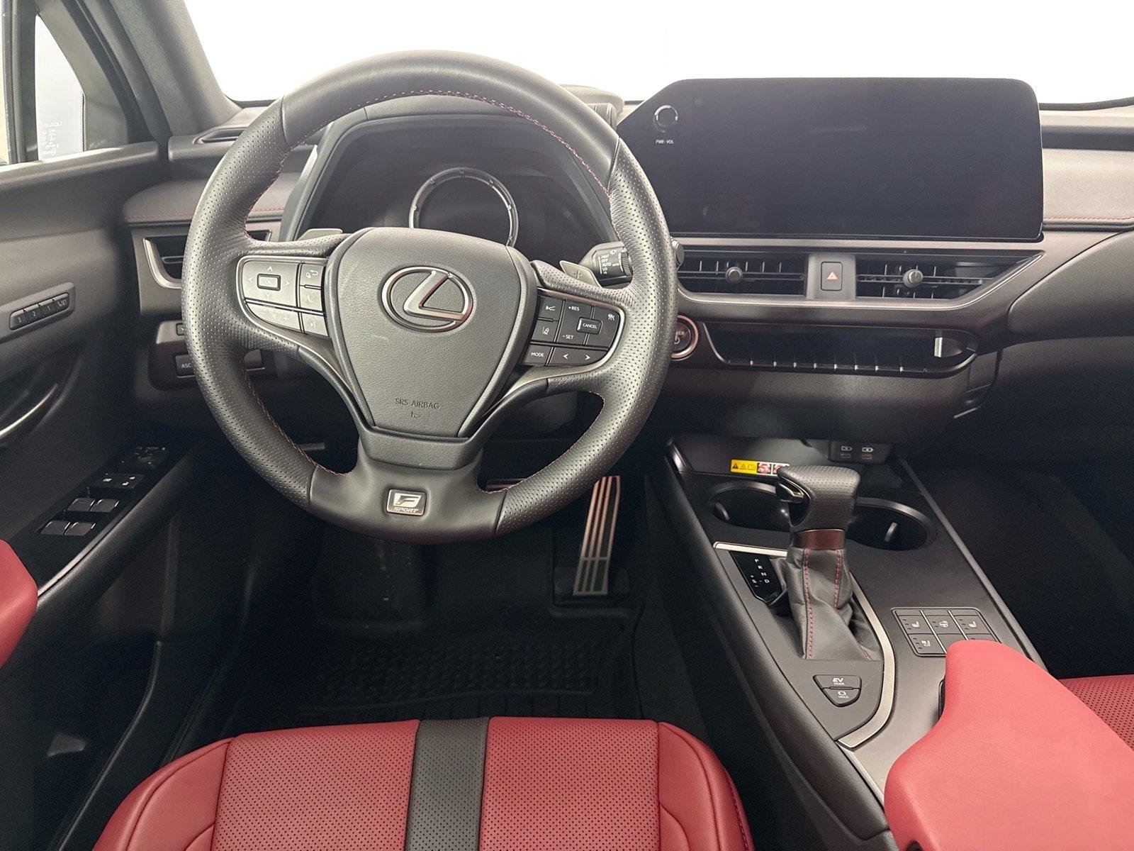 Used 2024 Iridium w/ Obsidian Roof Lexus UX 250h F SPORT Handling image 33