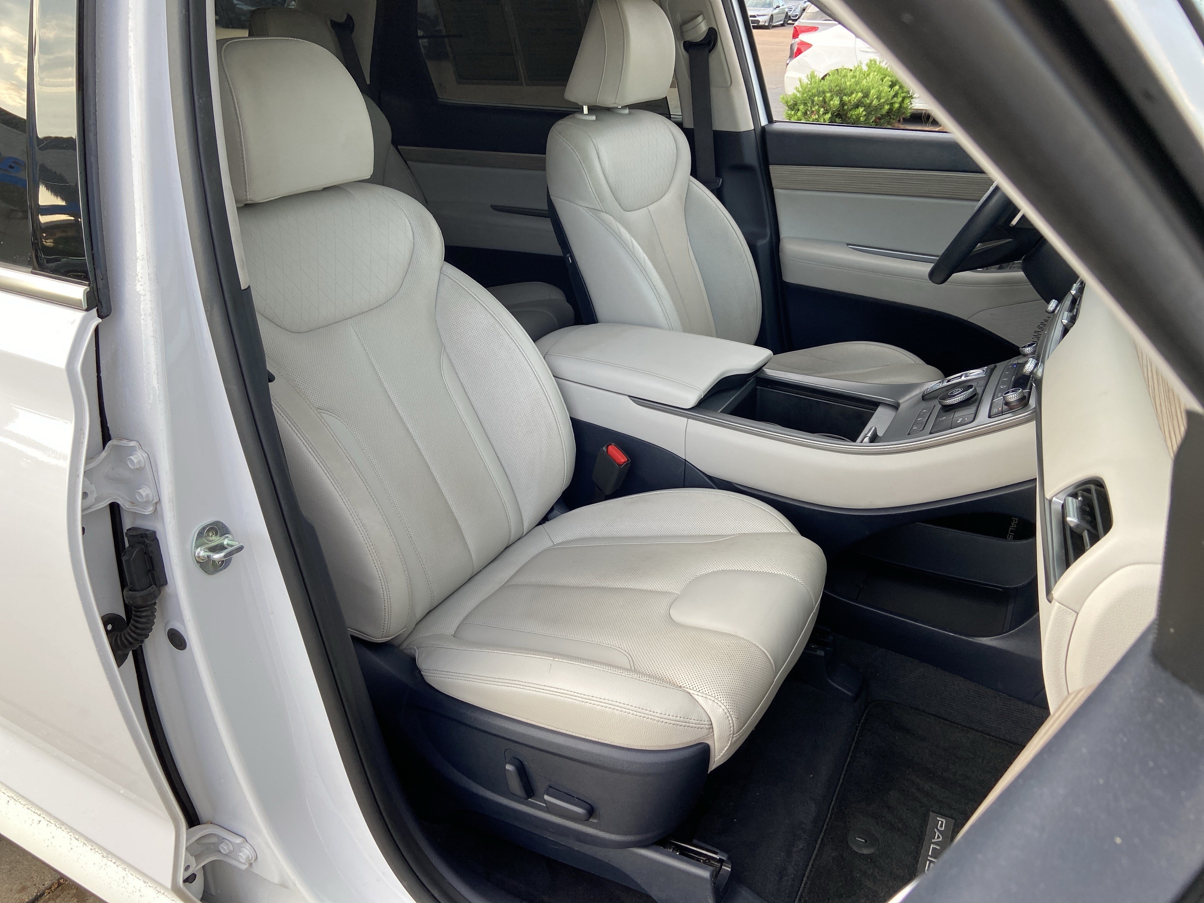 Used 2020 Hyper White Hyundai SEL image 20