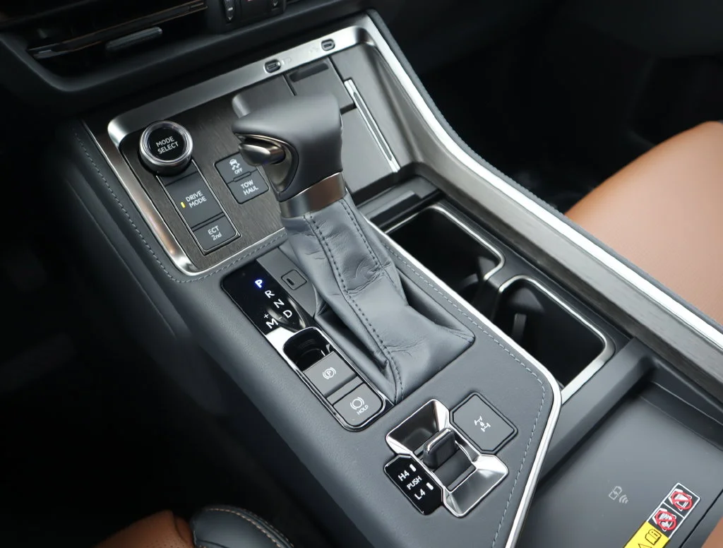 New 2026  Lexus 550 Luxury image 37