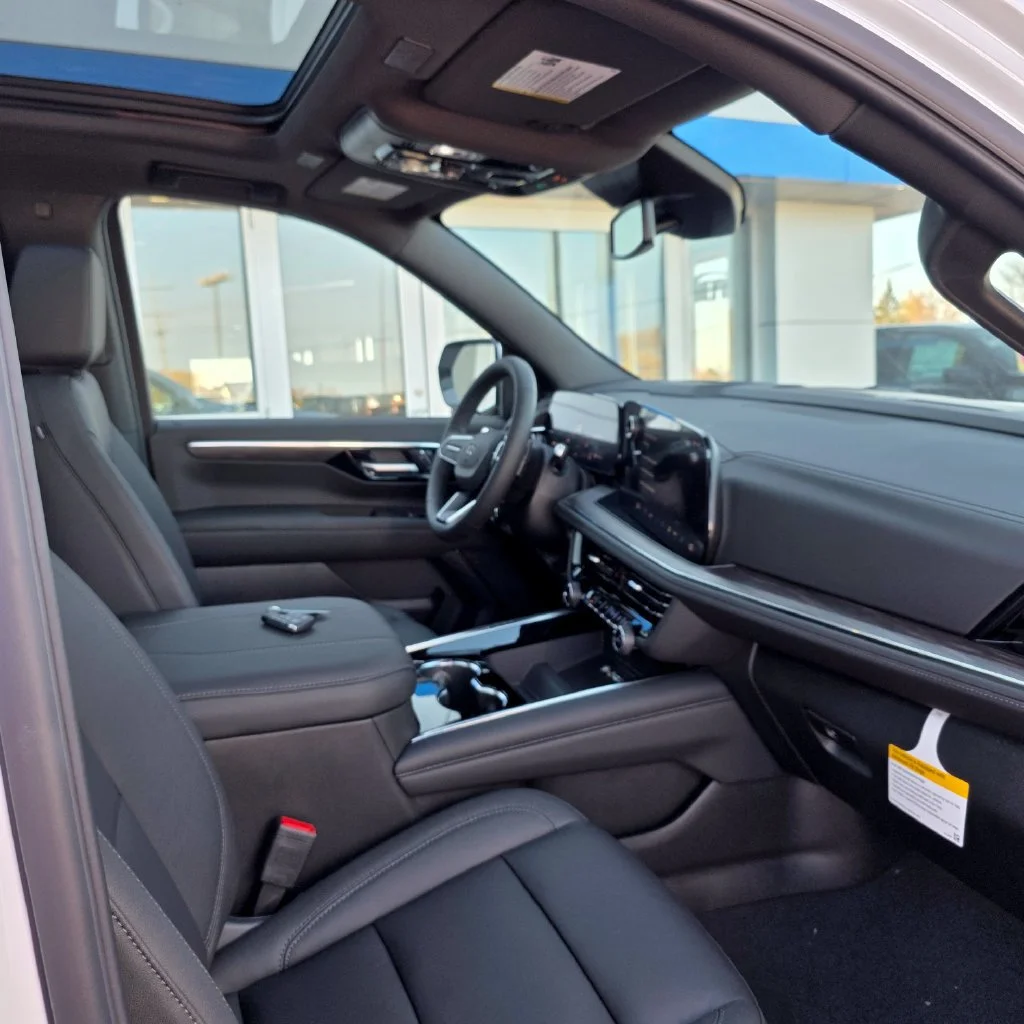 2027 Chevrolet Tahoe Z71 - Photo 21
