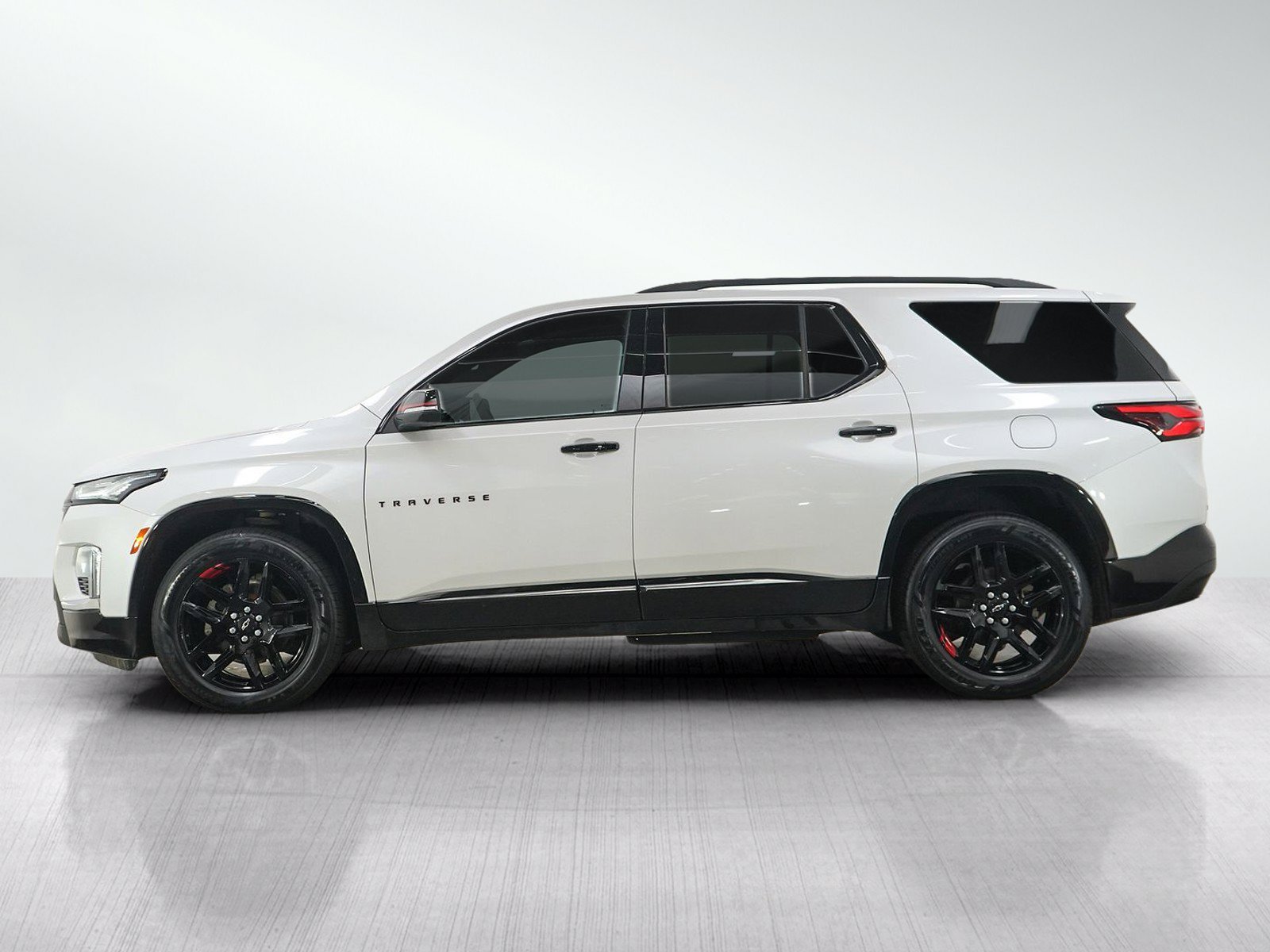 Used 2023 Chevrolet Traverse Premier with VIN 1GNEVKKW5PJ177661 for sale in White Bear Lake, Minnesota